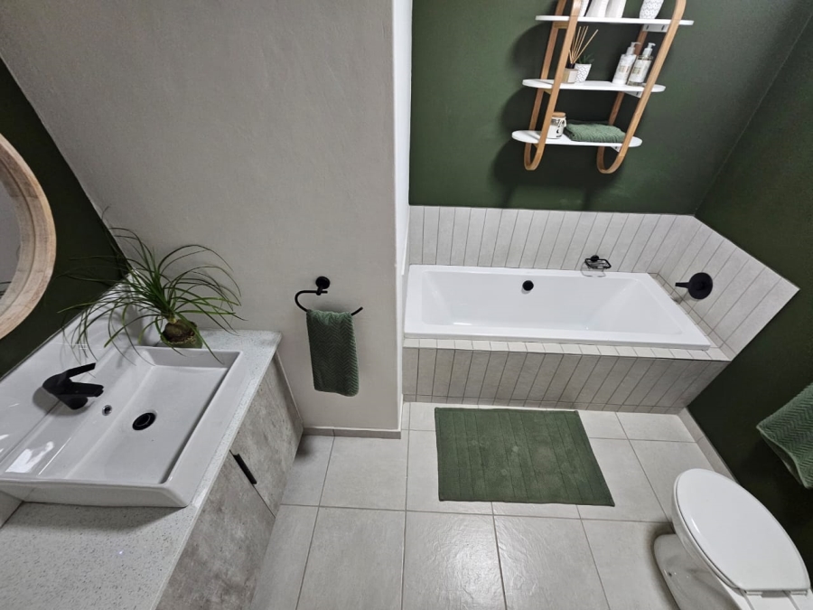 2 Bedroom Property for Sale in Cashan North West